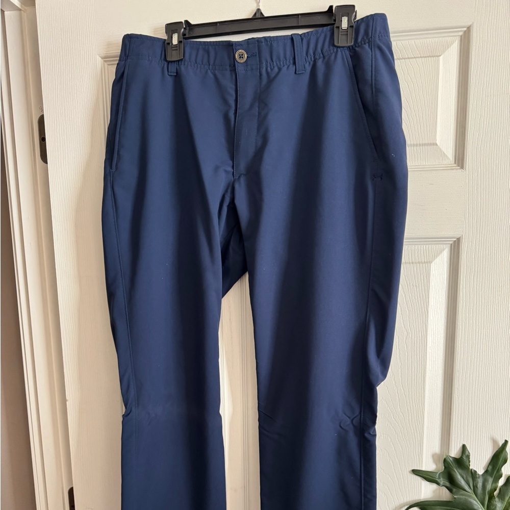 MENS Under Armour Golf Slacks in navy blue 36” waist by 30” inseam / length